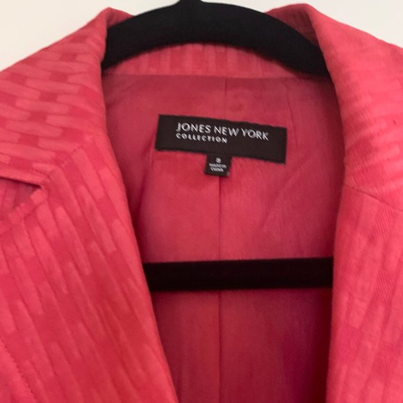 Pink jacket - Picture 2 of 2